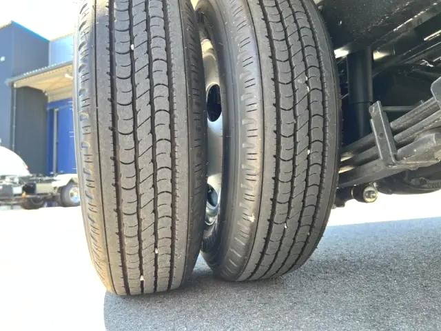 日野デュトロコンテナ専用車小型（2t・3t）[写真24]