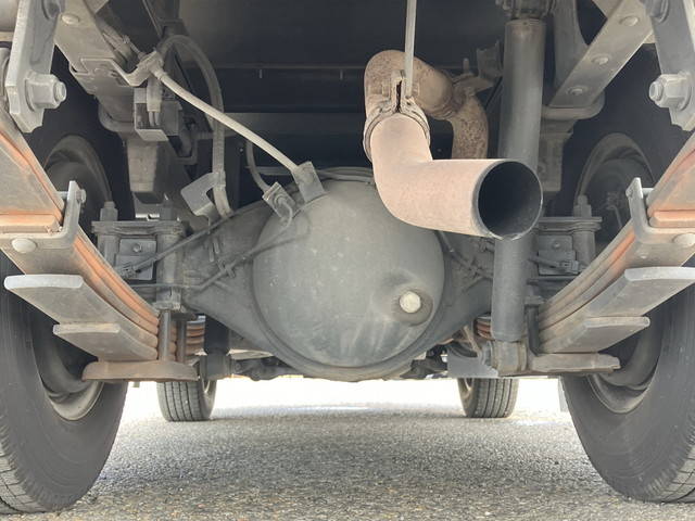 いすゞエルフ冷凍車（冷蔵車）小型（2t・3t）[写真28]