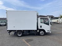 いすゞエルフ冷凍車（冷蔵車）小型（2t・3t）[写真07]