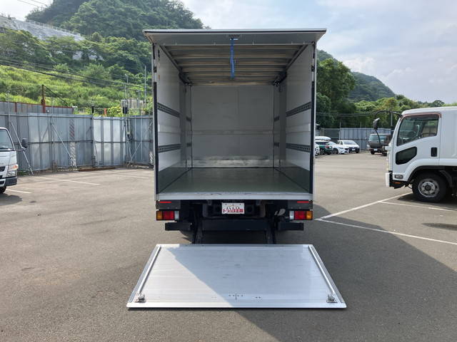 いすゞエルフアルミバン小型（2t・3t）[写真10]