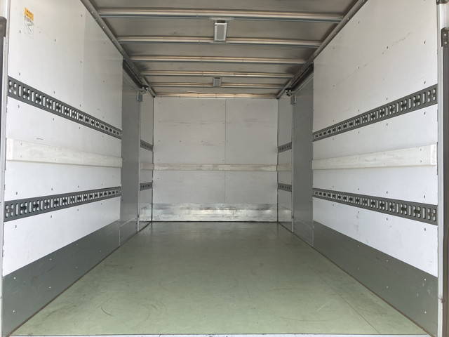 いすゞエルフアルミバン小型（2t・3t）[写真15]