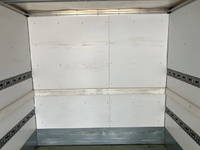 いすゞエルフアルミバン小型（2t・3t）[写真17]