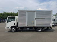 いすゞエルフアルミバン小型（2t・3t）[写真04]