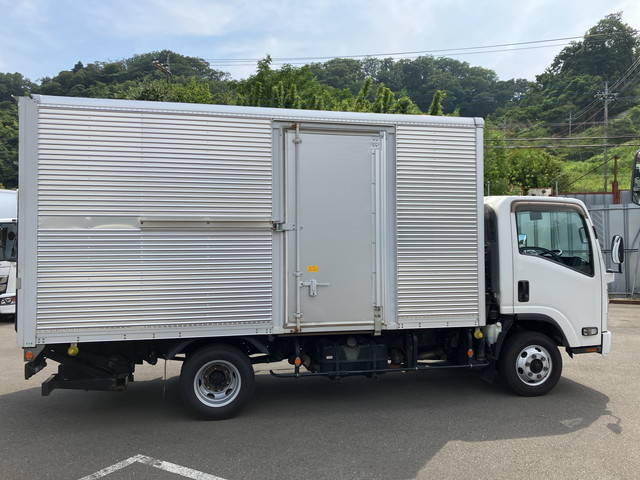 いすゞエルフアルミバン小型（2t・3t）[写真05]