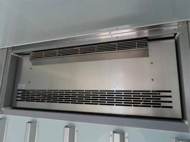 日野デュトロ冷凍車（冷蔵車）小型（2t・3t）[写真19]