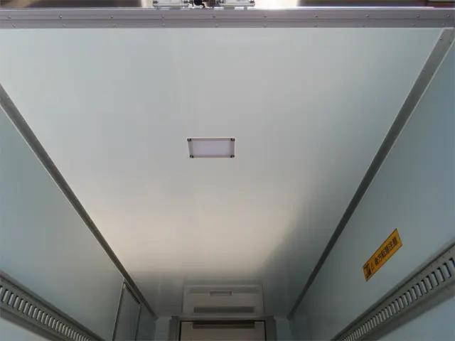 日野デュトロ冷凍車（冷蔵車）小型（2t・3t）[写真22]