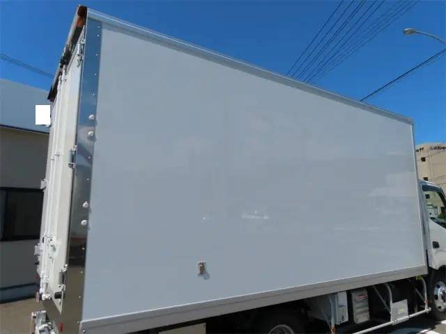 日野デュトロ冷凍車（冷蔵車）小型（2t・3t）[写真25]