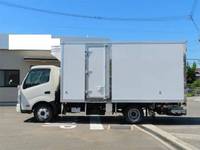 日野デュトロ冷凍車（冷蔵車）小型（2t・3t）[写真04]