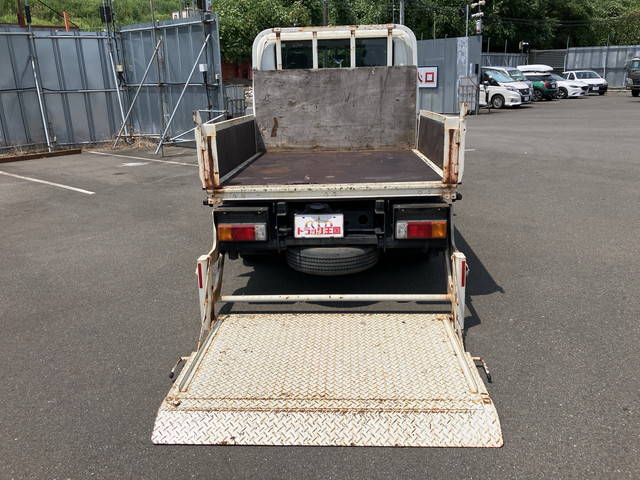 日野デュトロダブルキャブ（Wキャブ）小型（2t・3t）[写真12]