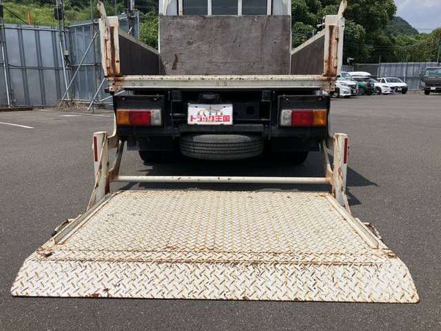 日野デュトロダブルキャブ（Wキャブ）小型（2t・3t）[写真16]