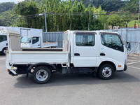 日野デュトロダブルキャブ（Wキャブ）小型（2t・3t）[写真08]