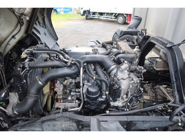 いすゞフォワードアルミウイング中型（4t）[写真17]