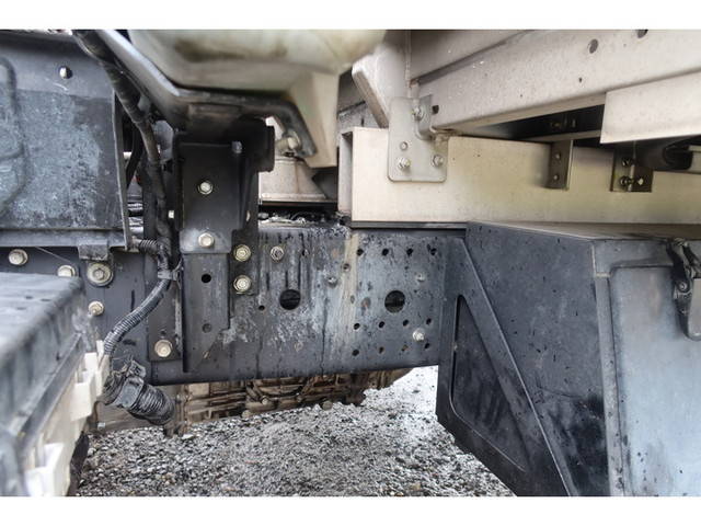 いすゞフォワードアルミウイング中型（4t）[写真19]