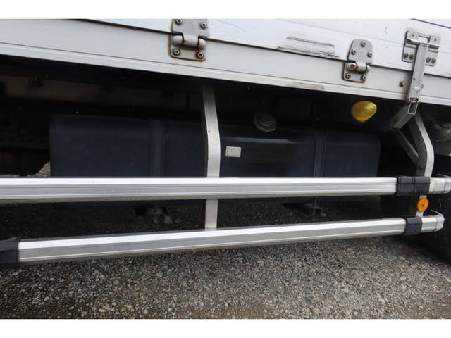 いすゞフォワードアルミウイング中型（4t）[写真21]