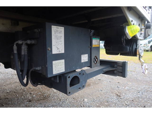 いすゞフォワードアルミウイング中型（4t）[写真24]