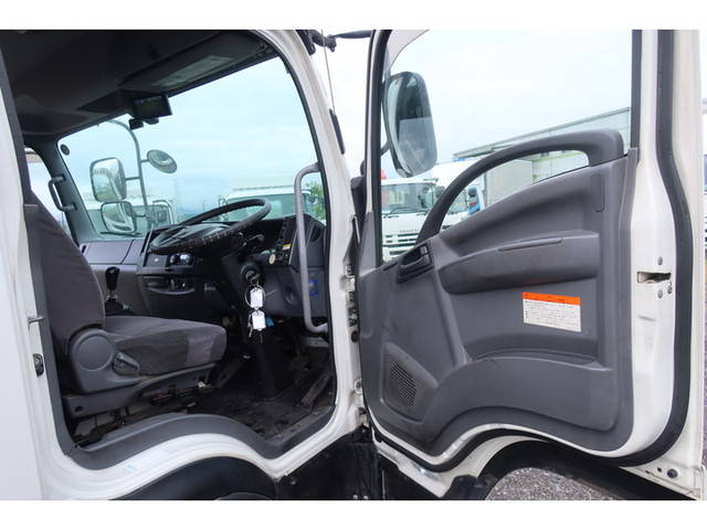 いすゞフォワードアルミウイング中型（4t）[写真30]