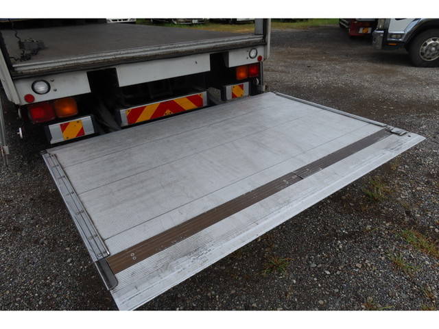 いすゞフォワードアルミウイング中型（4t）[写真07]