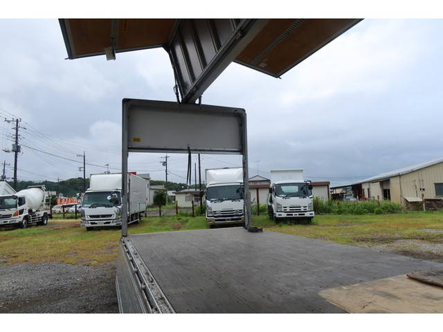 いすゞフォワードアルミウイング中型（4t）[写真08]