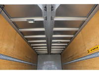 いすゞフォワードアルミウイング中型（4t）[写真10]