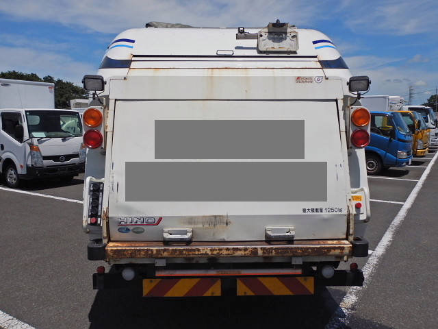 日野レンジャーパッカー車（塵芥車）中型（4t）[写真05]