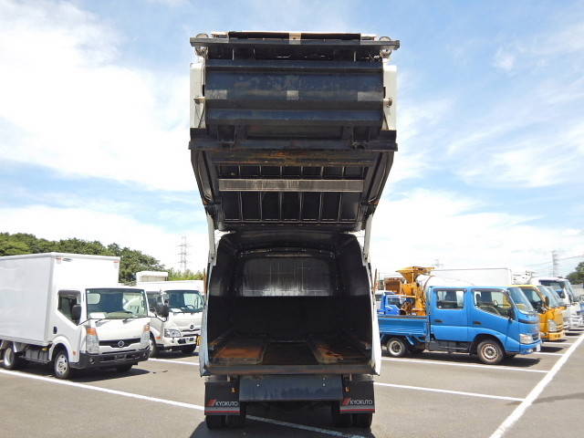 日野レンジャーパッカー車（塵芥車）中型（4t）[写真07]