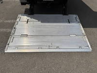 いすゞエルフ冷凍車（冷蔵車）小型（2t・3t）[写真12]