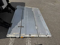 いすゞエルフ冷凍車（冷蔵車）小型（2t・3t）[写真13]