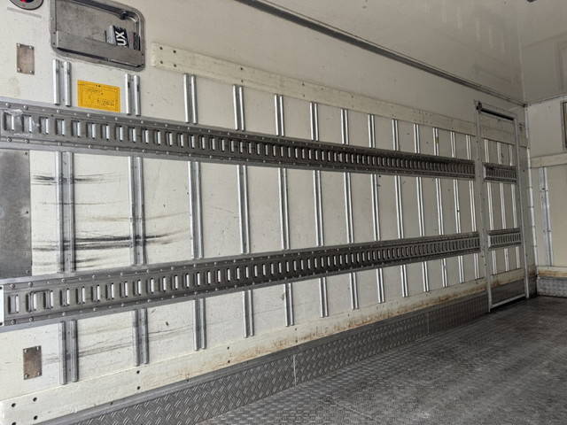 いすゞエルフ冷凍車（冷蔵車）小型（2t・3t）[写真15]