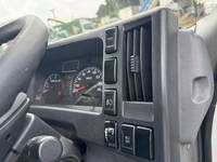 いすゞエルフ冷凍車（冷蔵車）小型（2t・3t）[写真20]