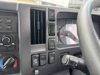 いすゞエルフ冷凍車（冷蔵車）小型（2t・3t）[写真23]