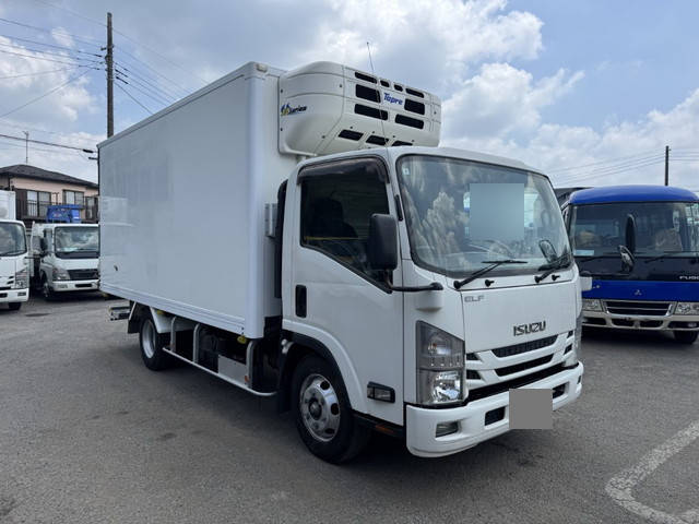 いすゞエルフ冷凍車（冷蔵車）小型（2t・3t）[写真03]