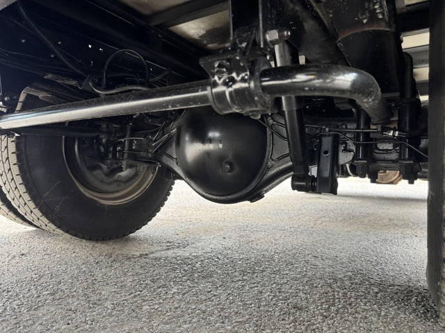 いすゞエルフ冷凍車（冷蔵車）小型（2t・3t）[写真33]