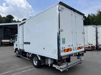 いすゞエルフ冷凍車（冷蔵車）小型（2t・3t）[写真05]