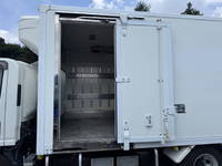 いすゞエルフ冷凍車（冷蔵車）小型（2t・3t）[写真08]