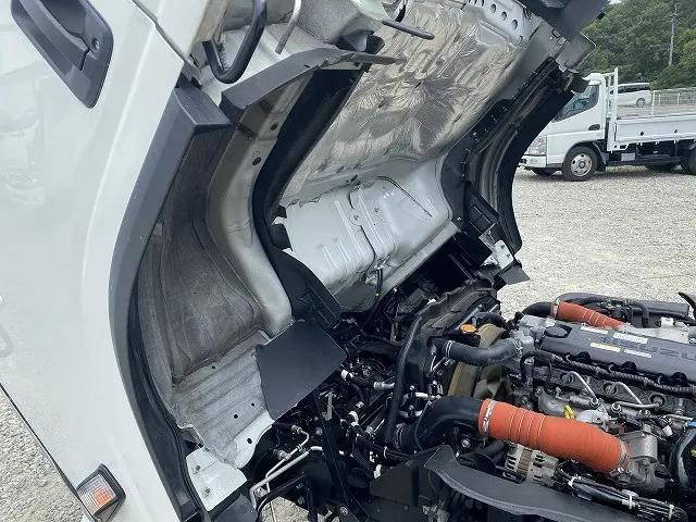 いすゞエルフ平ボディ小型（2t・3t）[写真13]