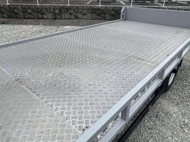 いすゞエルフ平ボディ小型（2t・3t）[写真20]