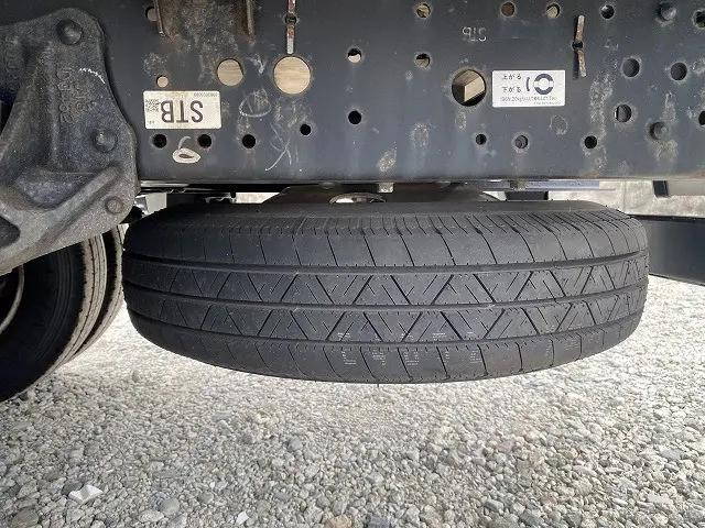 いすゞエルフ平ボディ小型（2t・3t）[写真21]