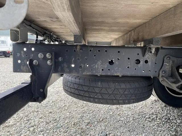 いすゞエルフ平ボディ小型（2t・3t）[写真24]