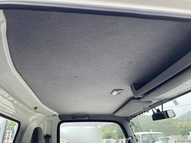 いすゞエルフ平ボディ小型（2t・3t）[写真28]