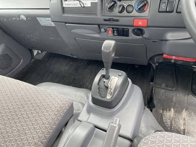 いすゞエルフ平ボディ小型（2t・3t）[写真29]