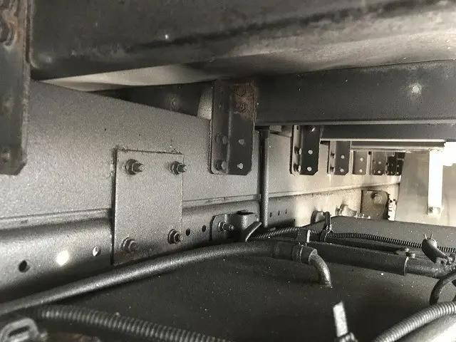 いすゞフォワードアルミウイング中型（4t）[写真17]