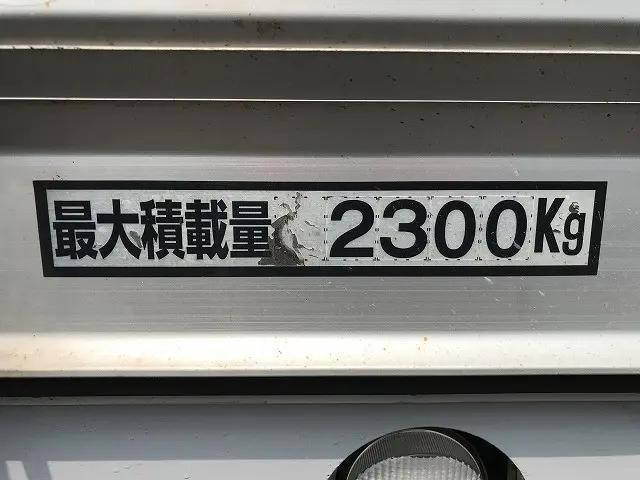 いすゞフォワードアルミウイング中型（4t）[写真24]