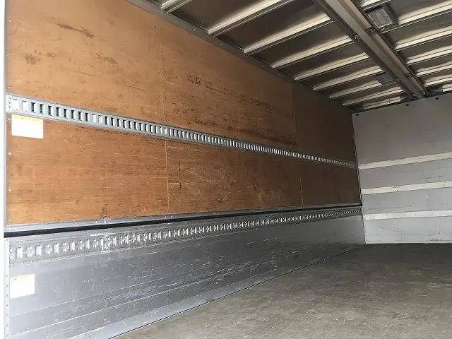 いすゞフォワードアルミウイング中型（4t）[写真34]