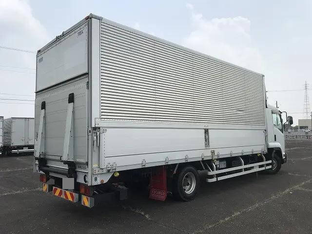 いすゞフォワードアルミウイング中型（4t）[写真04]