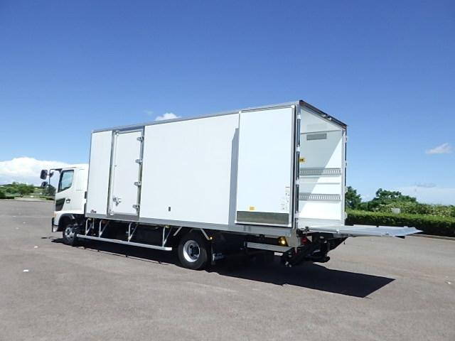 日野レンジャー冷凍車（冷蔵車）中型（4t）[写真11]