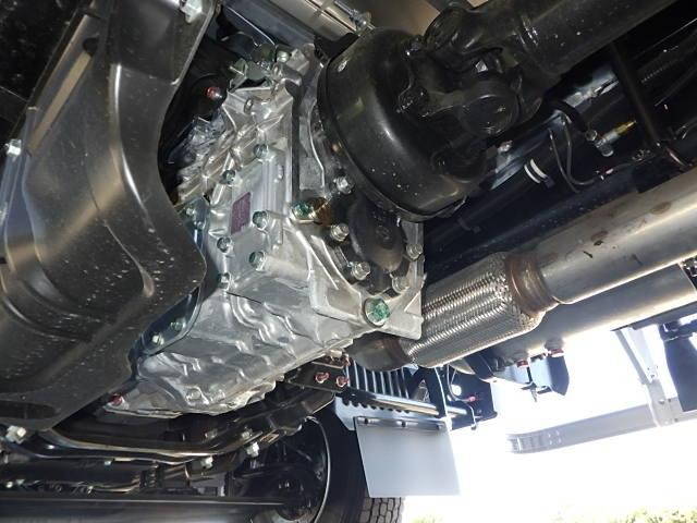 日野レンジャー冷凍車（冷蔵車）中型（4t）[写真18]