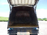 いすゞフォワードパッカー車（塵芥車）増トン（6t・8t）[写真12]