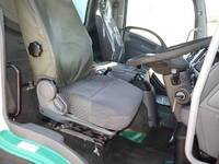 いすゞフォワードパッカー車（塵芥車）増トン（6t・8t）[写真27]