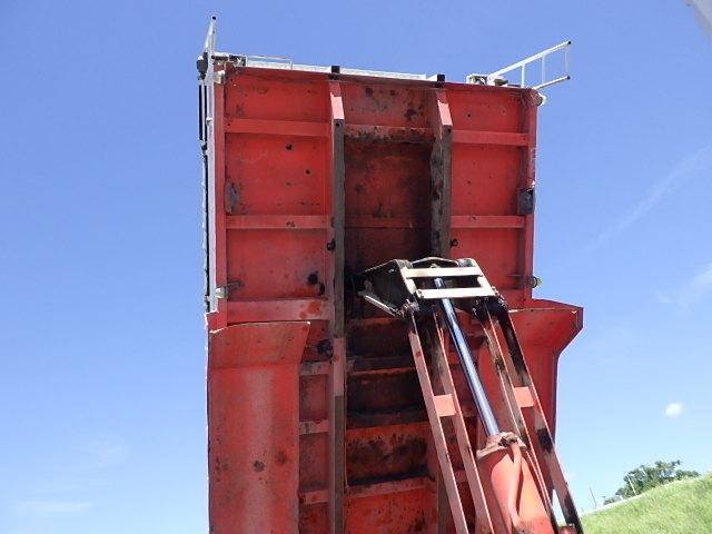 いすゞギガダンプ大型（10t）[写真12]