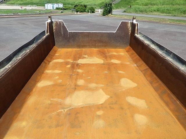 いすゞギガダンプ大型（10t）[写真06]